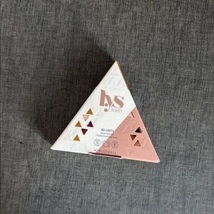 NWT*LYS Beauty bronzer